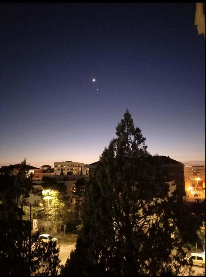 2 Bedroom Centre Apartment Подгориця Екстер'єр фото