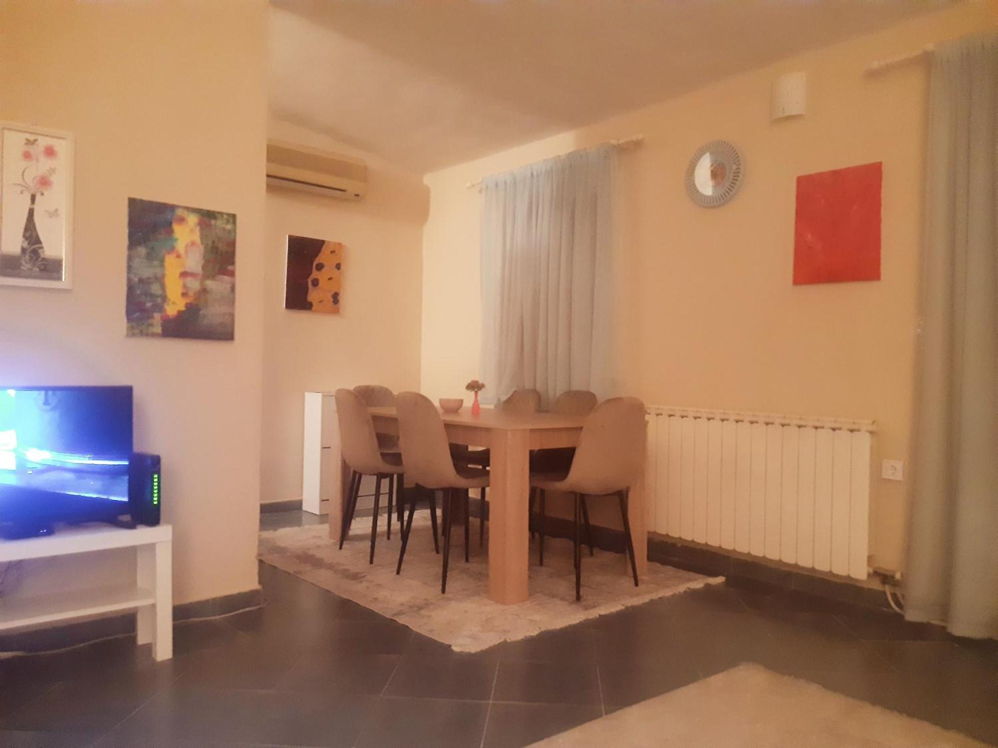 2 Bedroom Centre Apartment Подгориця Екстер'єр фото